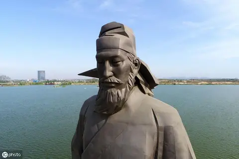 孟浩然最有名气的八首诗，境界大气，雄浑豁达，难怪李白都仰慕他